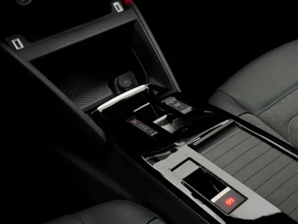 Citroen e-C4 50 kWh C-Series 5