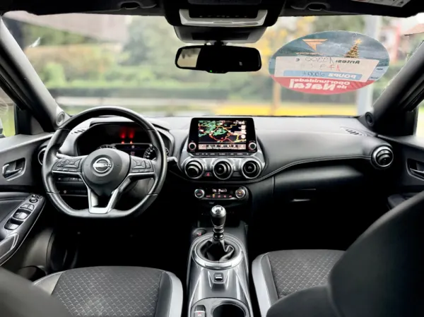 Nissan Juke DIG-T N-Design Black 3