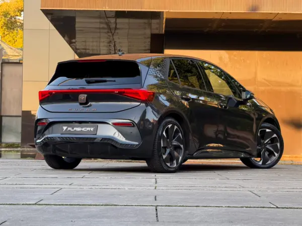 Cupra Born 77 kWh e-Boost Plus 45