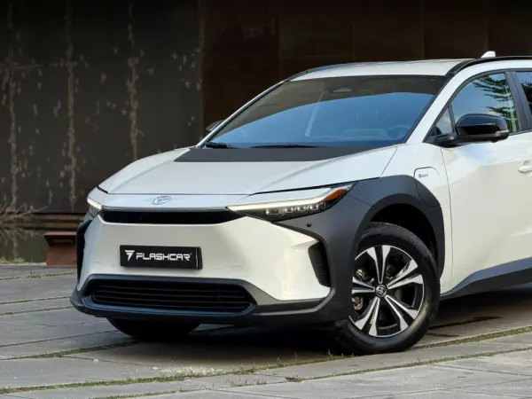 Toyota bZ4X 71,4 kWh Lounge 30