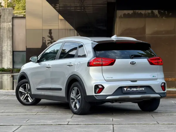 Kia Niro 1.6GDI HEV (Híbrido) TX 29