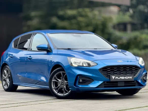 Ford Focus 1.0 EcoBoost ST-Line 9