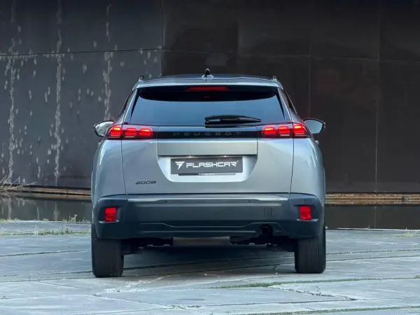 Peugeot 2008 1.2 PureTech Allure Pack 22