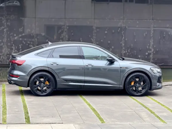 Audi e-tron Sportback 55 quattro S line 20