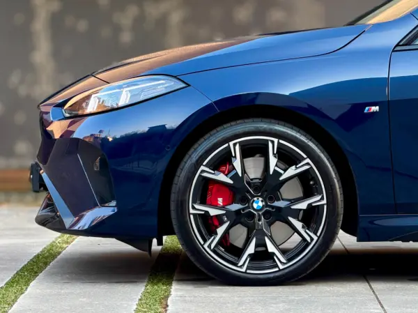 BMW 220 Gran Coupé Pack M 28