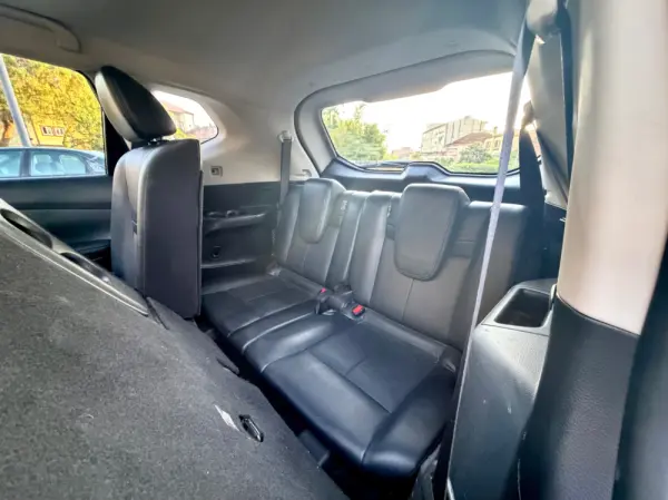 Nissan X-Trail TEKNA PREMUIM 21