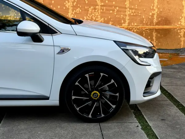 Renault Clio E.tech Hubrid RS-line 26