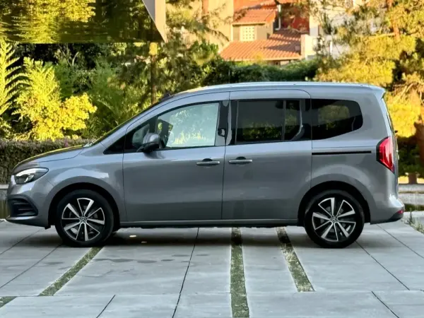 Mercedes-Benz T 180 Outro 12