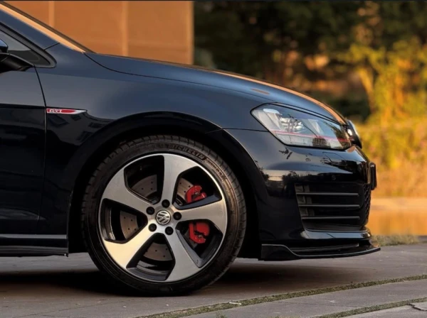 Volkswagen Golf GTI performance 2