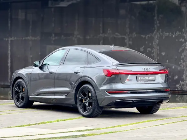 Audi e-tron Sportback 55 quattro S line 4