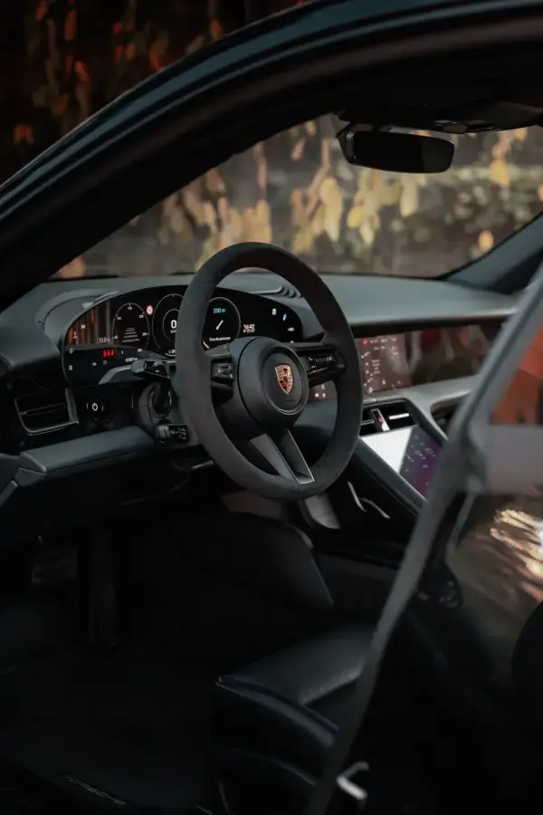 Porsche Taycan Cross Turismo 4 31