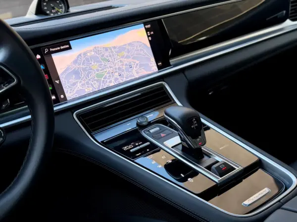 Porsche Panamera Platinum Edition 11