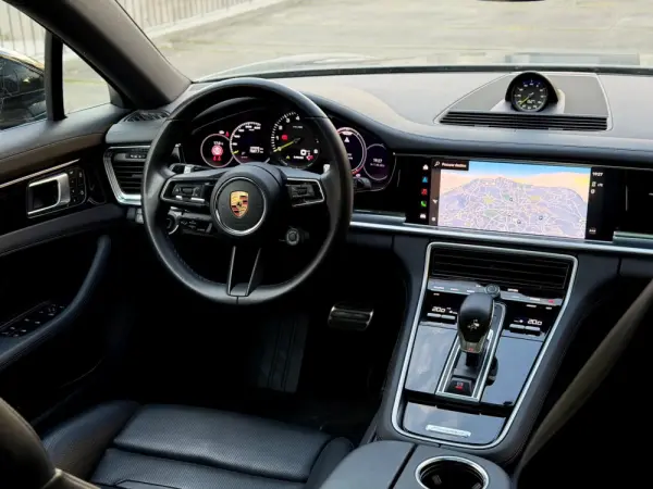 Porsche Panamera Platinum Edition 10