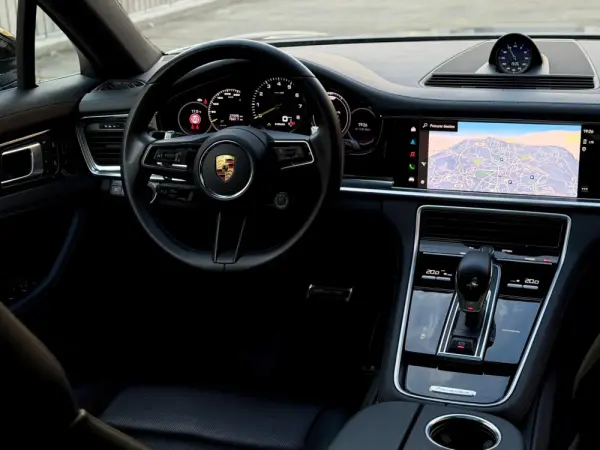 Porsche Panamera Platinum Edition 14