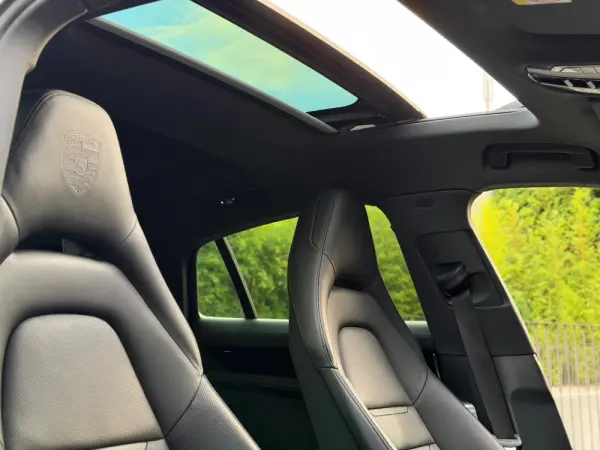 Porsche Panamera Platinum Edition 20