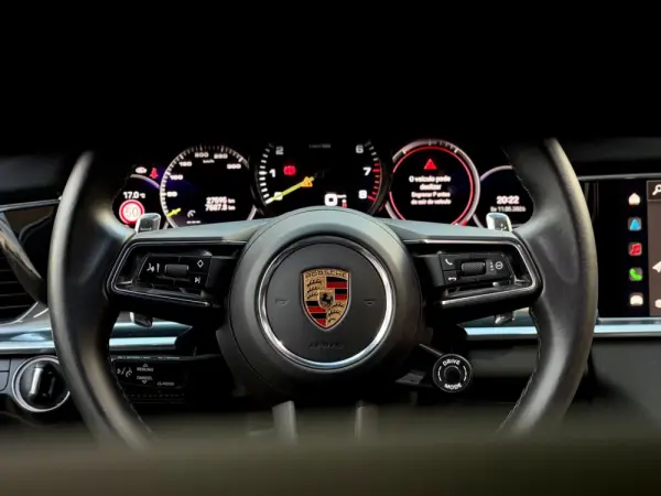 Porsche Panamera Platinum Edition 37