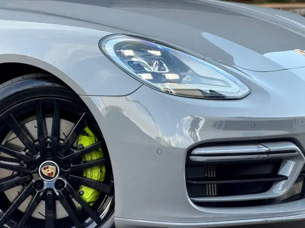 Porsche Panamera Platinum Edition 50