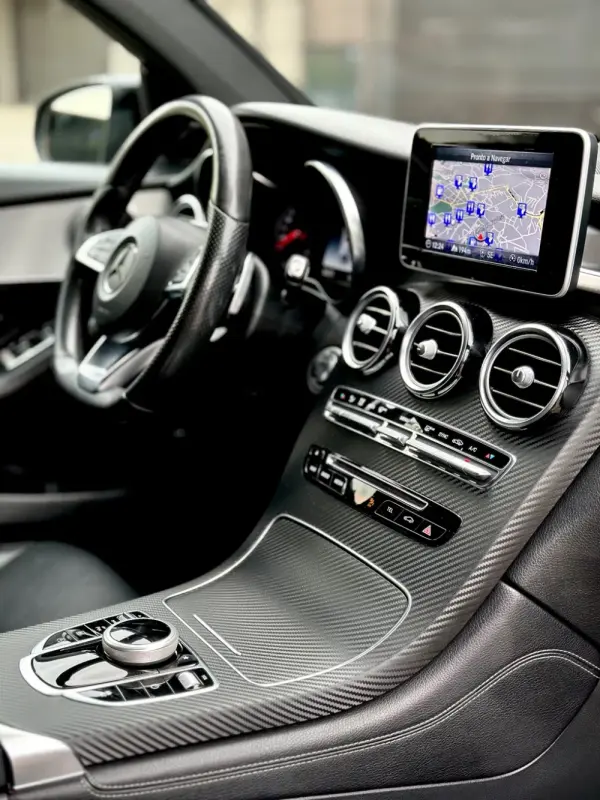 Mercedes-Benz GLC 250 d Coupé AMG Line 4-Matic 9