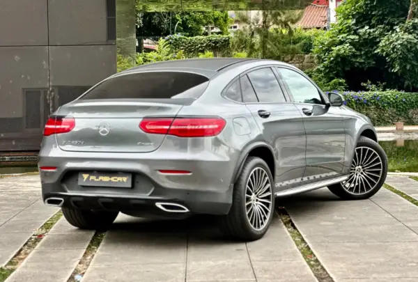 Mercedes-Benz GLC 250 d Coupé AMG Line 4-Matic 24