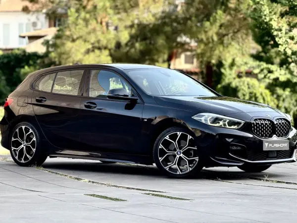 BMW 118 i Pack Desportivo M Auto 34