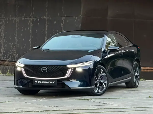 Mazda 6e 68.8 kWh Takumi Plus 26
