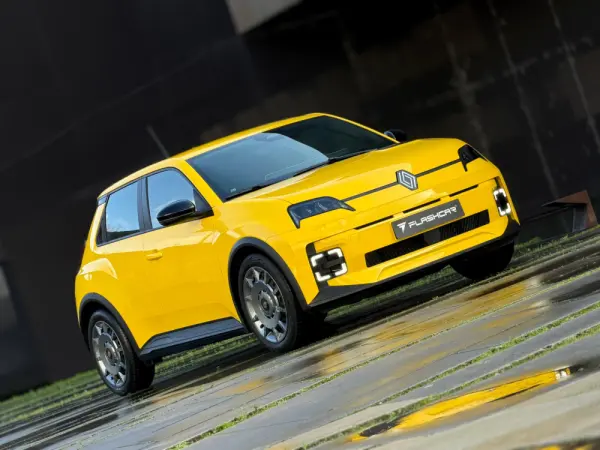 Renault 5 E-Tech 40 kWh Evolution Autonomia Urbana 18