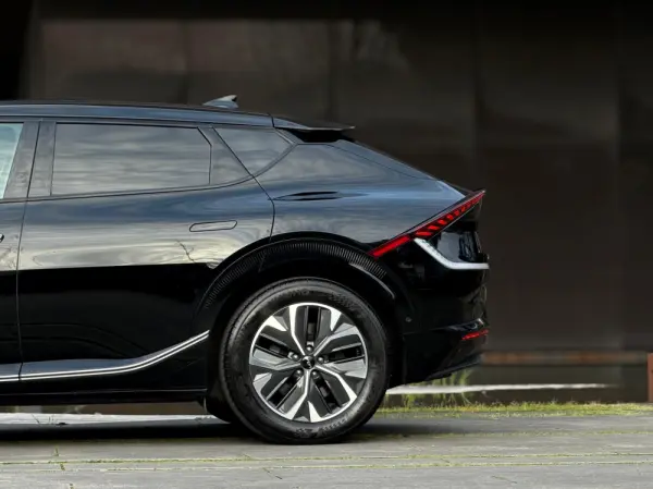 Kia EV6 77.4 kWh Earth 23
