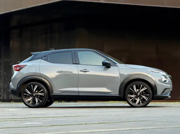 Nissan Juke 1.0 DIG-T N-Design Black 13