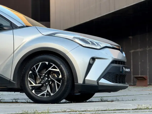 Toyota C-HR 1.8 Hybrid Exclusive 32