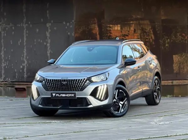 Peugeot 2008 1.2 PureTech Allure Pack 2