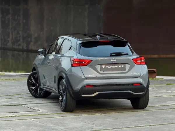 Nissan Juke 1.0 DIG-T N-Design Black 11