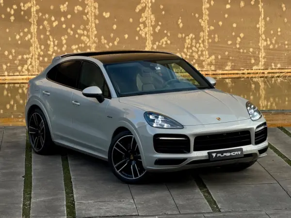 Porsche Cayenne Coupé E-Hybrid Platinum Edition 2