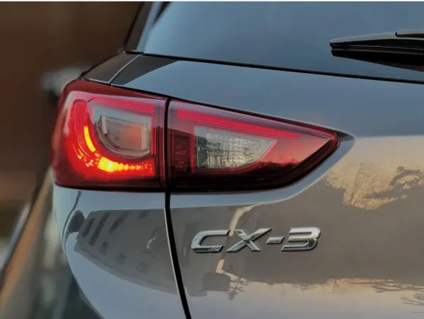 Mazda CX-3 1.8 Sky.Excellence Navi 23