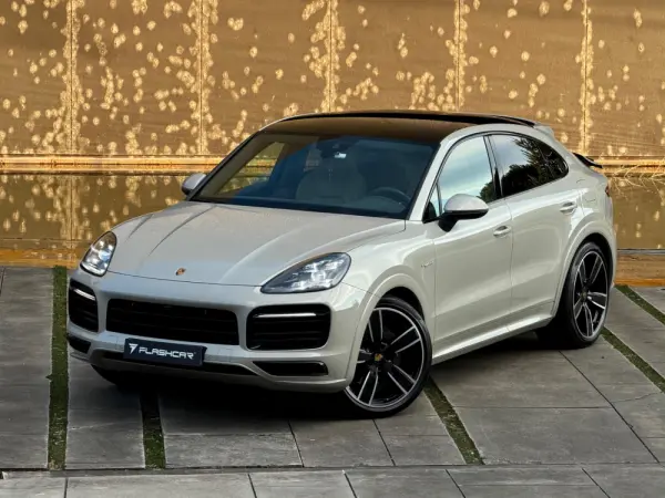 Porsche Cayenne Coupé E-Hybrid Platinum Edition 33