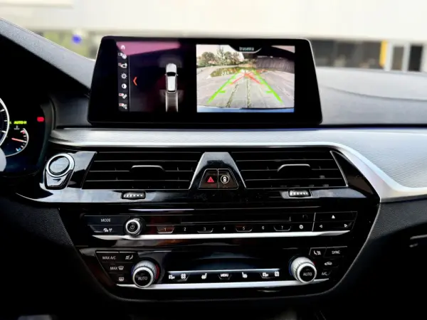 BMW 520 d Pack M Auto 22