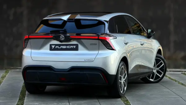 MG MG4 Trophy Ext Range 77 kWh 245 hp 3