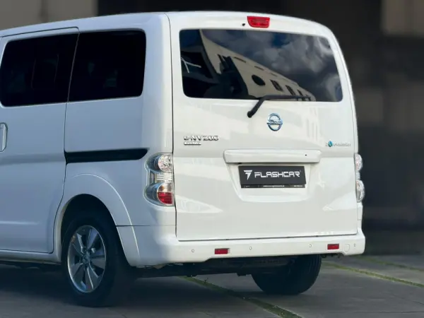 Nissan e-NV200 Combi 5L Comfort 2 Portas 19