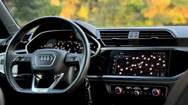 Audi Q3 Sportback 6