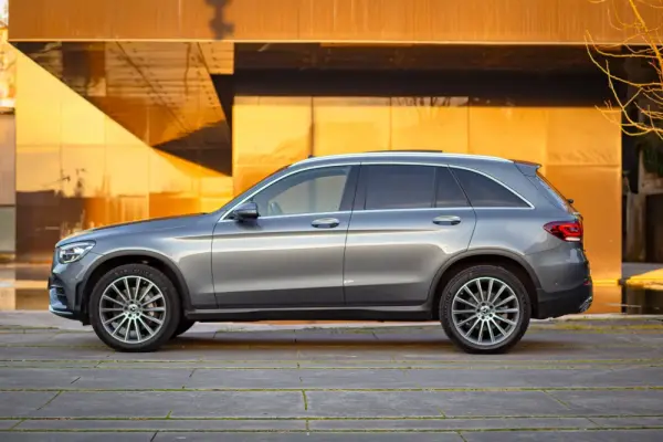 Mercedes-Benz GLC 300 de 4Matic 44