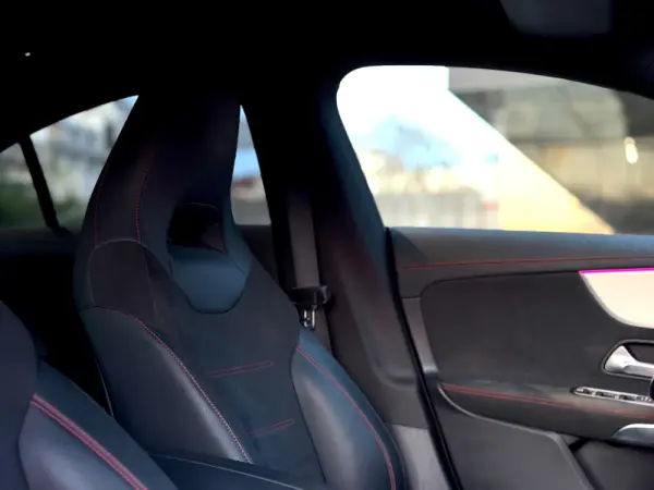 Mercedes-Benz CLA 250 e 8G-DCT AMG Line 20