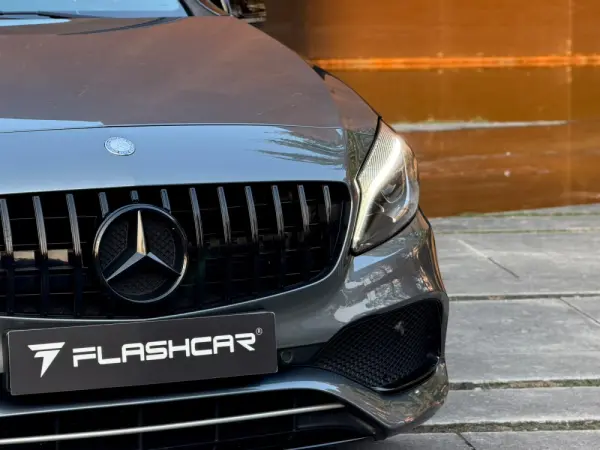 Mercedes-Benz A 180 AMG Line 39