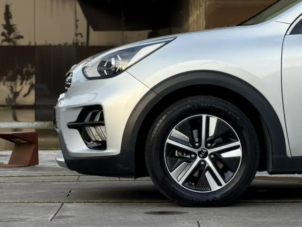 Kia Niro 1.6GDI HEV (Híbrido) TX 36