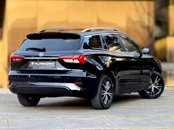 MG MG5 5 Standard Luxury 18