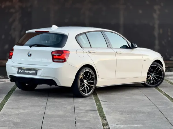 BMW 118 Sport 13