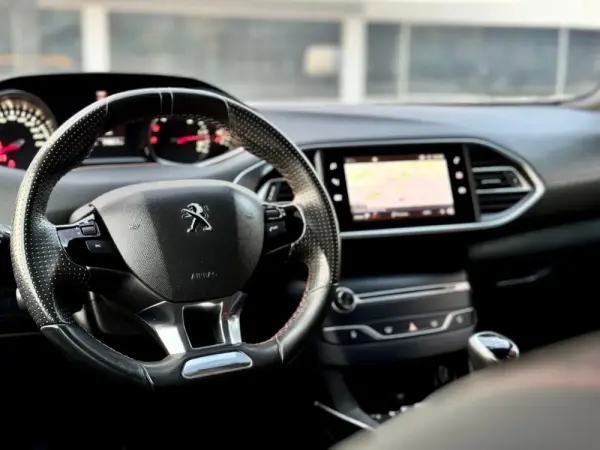 Peugeot 308 SW 1.5 BlueHDi GT Line 33