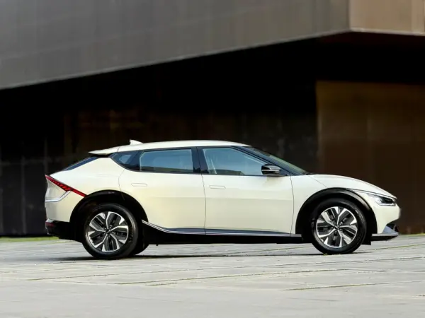 Kia EV6 77.4 kWh Tech 16