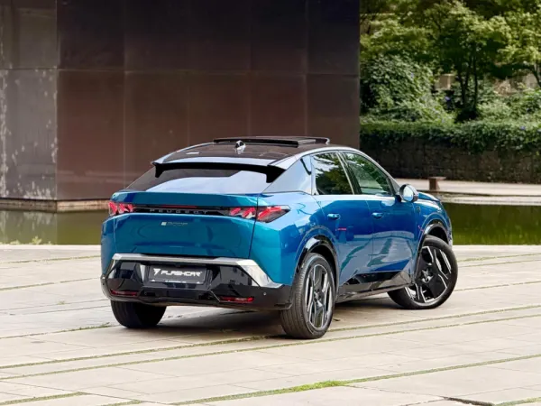 Peugeot E-3008 73 kWh GT 36