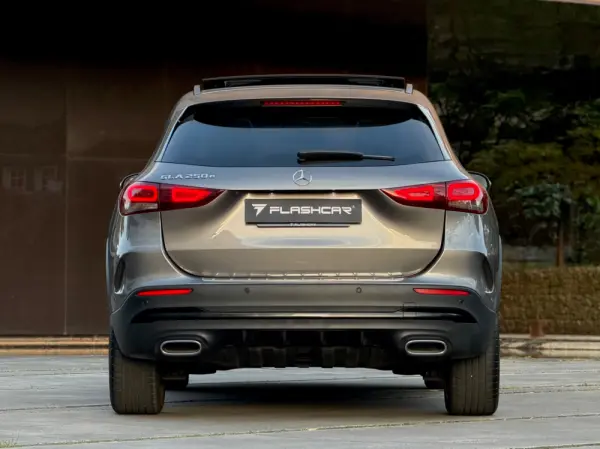 Mercedes-Benz GLA 250 e 8G-DCT AMG Line 23