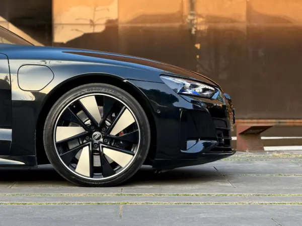 Audi e-tron GT quattro 69