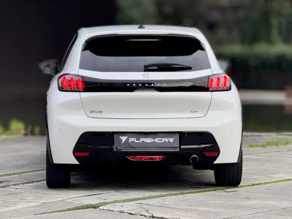 Peugeot 208 1.5 BlueHDi GT Pack 28